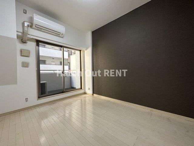 居室・リビング　反転タイプ