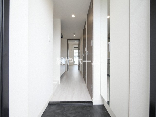 玄関　収納もある玄関です