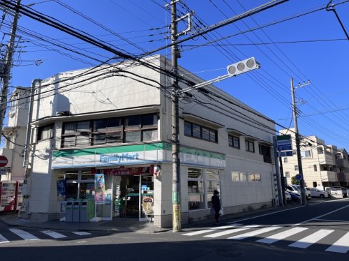 コンビニ　ファミリーマート 川崎宮内三丁目店（コンビニ）まで807m
