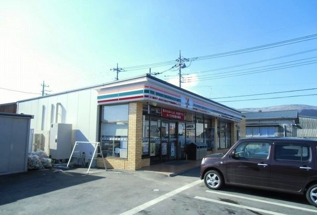 コンビニ　セブンイレブン小山町須走東店（コンビニ）まで1000m