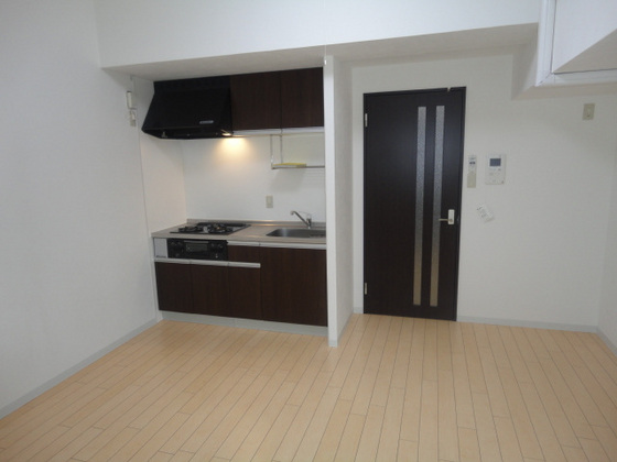 キッチン　※別部屋の写真です