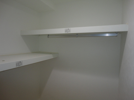 収納　※別部屋の写真です
