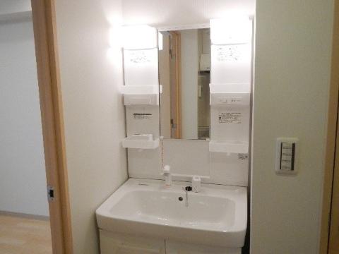 洗面設備　洗髪洗面化粧台