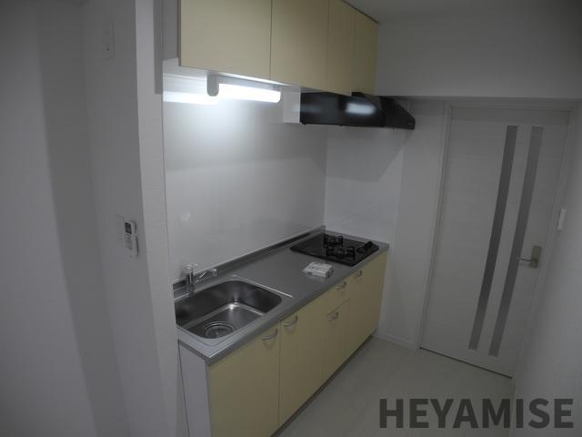 キッチン　※反転間取りの別のお部屋の写真です※