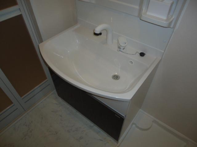 洗面設備　洗髪洗面化粧台