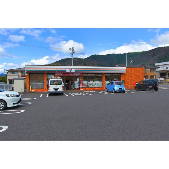 コンビニ　セブンイレブン松本里山辺店（コンビニ）まで351m