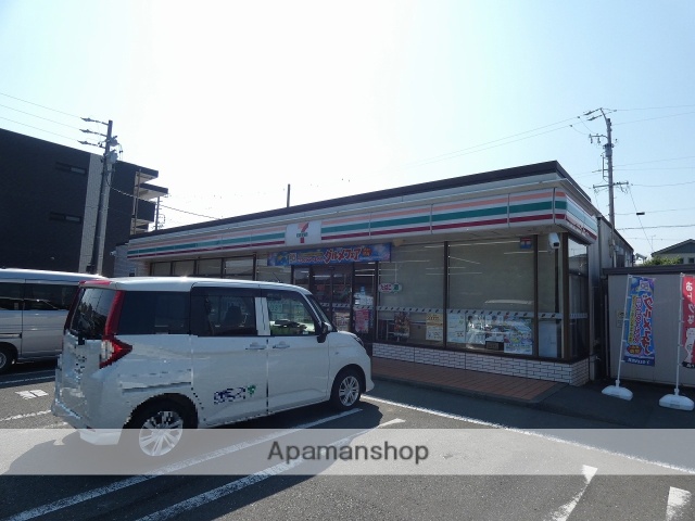 コンビニ　セブン－イレブン磐田新貝店（コンビニ）まで525m