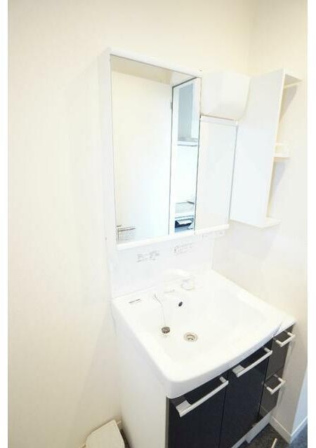 洗面設備　身支度に便利な洗面台！