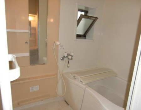 バス・シャワールーム　お風呂です