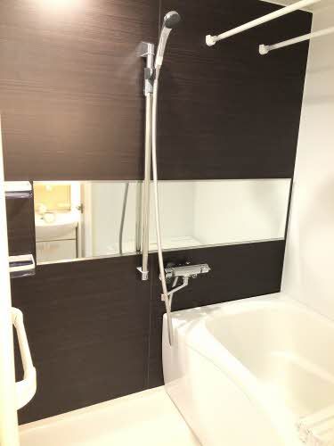 バス・シャワールーム　浴室