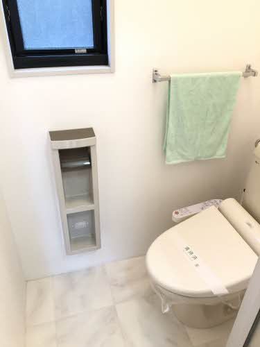 トイレ　トイレ