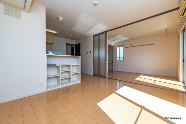 居室・リビング　リビング