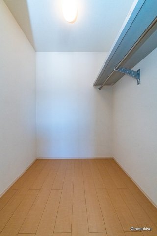 収納　ウォークインクローゼット