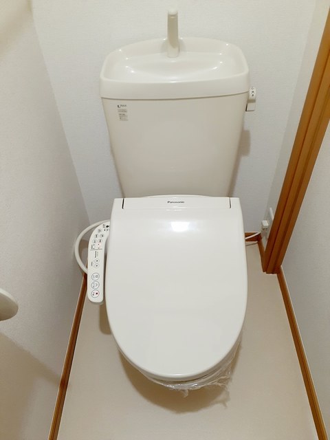 トイレ　バス・トイレは別になっています！