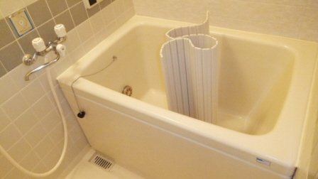 バス・シャワールーム　追焚機能付き浴室