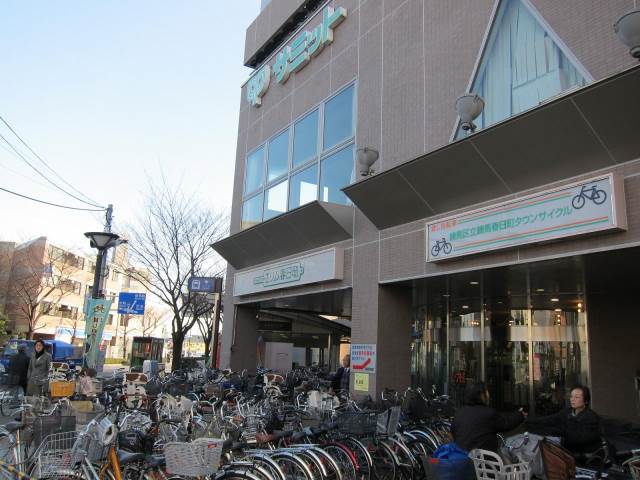 スーパー　サミットストア練馬春日町（スーパー）まで142m