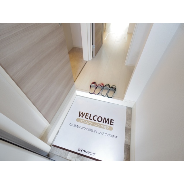 玄関　同タイプ部屋の画像です