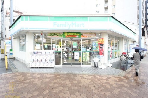 コンビニ　ファミリーマート 都島内代町店（コンビニ）まで220m