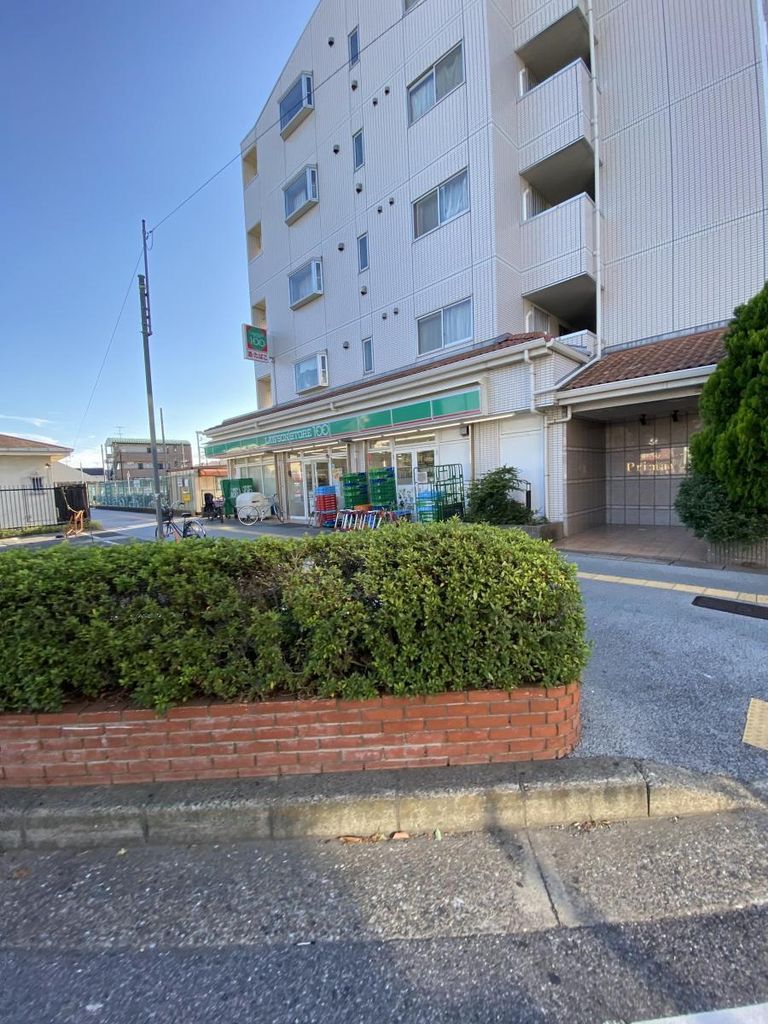 コンビニ　ローソンストア100東船橋駅前店（コンビニ）まで200m