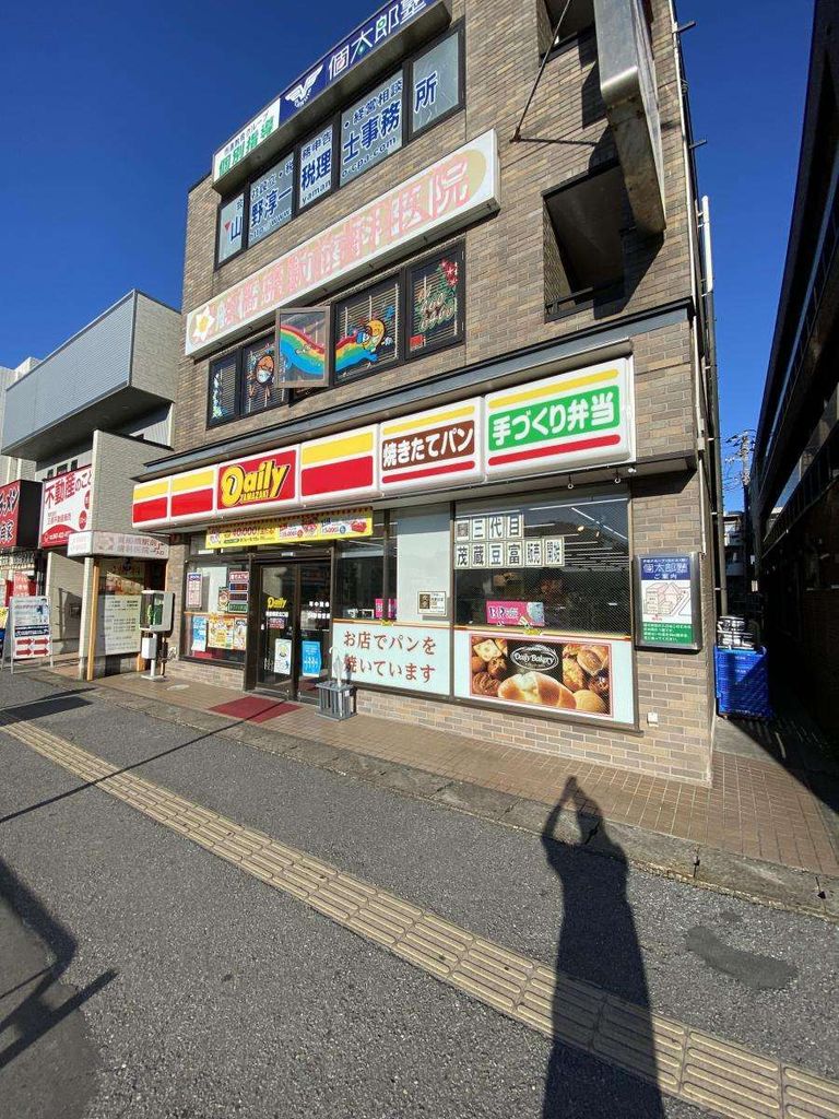 コンビニ　ローソンストア100東船橋駅北口店（コンビニ）まで380m