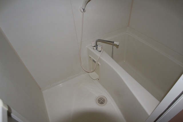 バス・シャワールーム　※別室の参考写真です。