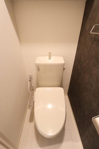 トイレ　清潔感のあるトイレです