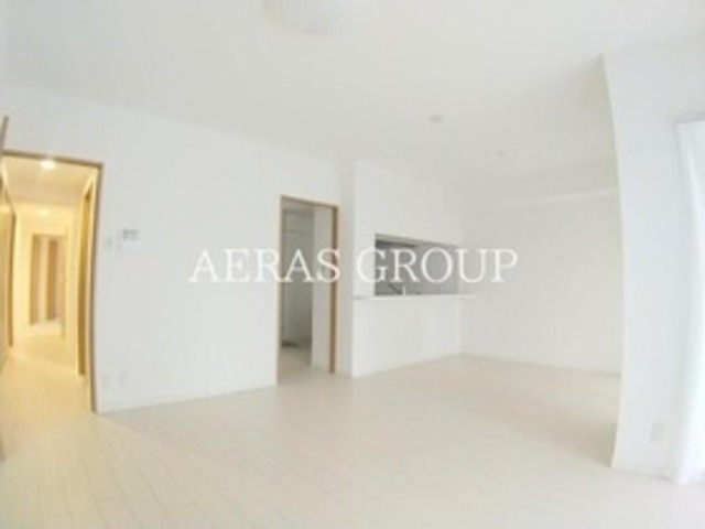 居室・リビング　別部屋反転写真