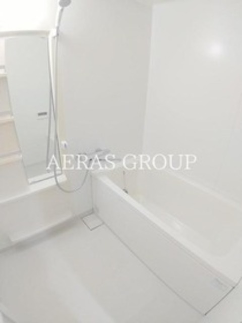 バス・シャワールーム　別部屋反転写真