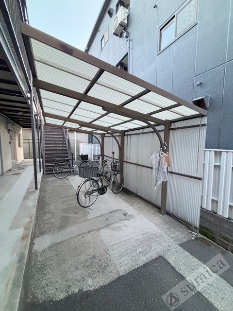 その他共有部分　屋根付き駐輪場が嬉しいです♪♪