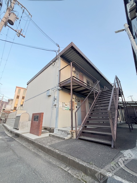 建物外観　スタイリッシュな建物です＾＾