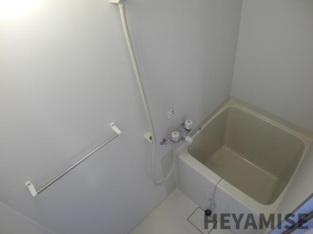 バス・シャワールーム　※同間取りの別の階のお部屋の写真です※