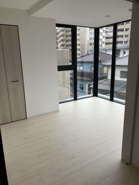 ロビー　カロスイデア大橋