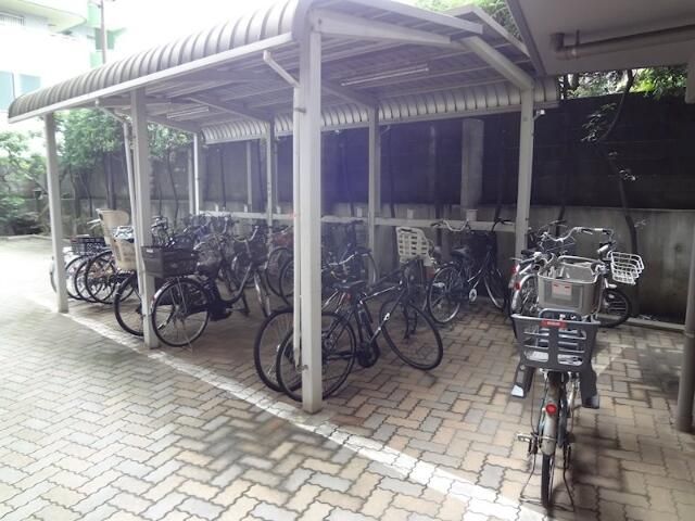 駐車場　駐輪場です