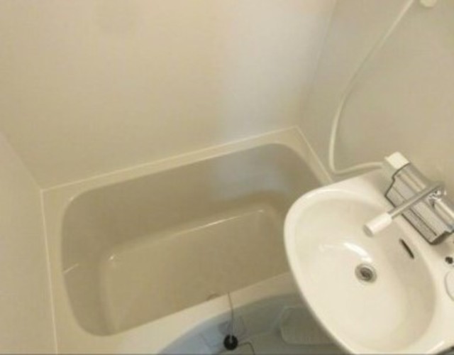 バス・シャワールーム　別部屋参考写真