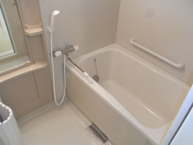 バス・シャワールーム　★追い焚き機能付きバスルーム★