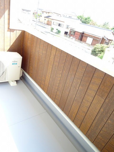 バルコニー　南向きのベランダです。