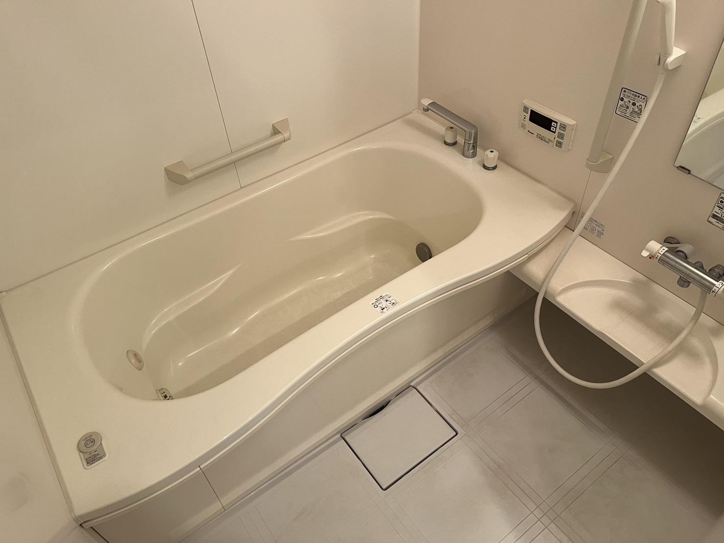 バス・シャワールーム　追炊機能・浴室乾燥機付きのバスルーム♪