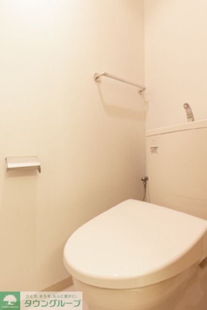 トイレ　※写真は同タイプ住戸です。