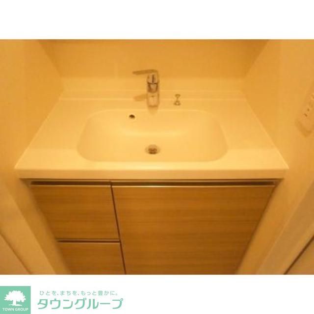 洗面設備　※写真は同タイプ住戸です。