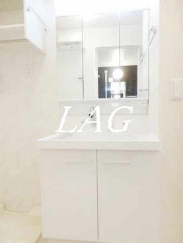 洗面設備　洗面台です。