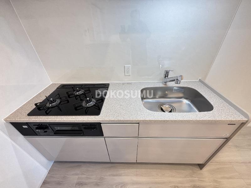 キッチン　毎日の料理が楽しくなる、機能性とデザインを兼ね備えた空間。