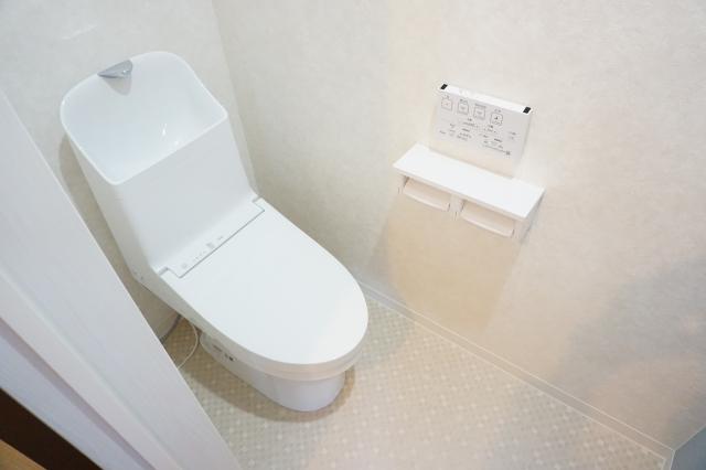 トイレ　トイレ