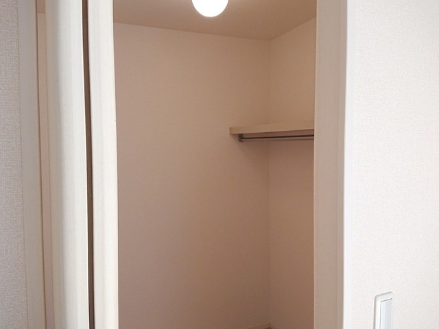 収納　ウィークインクローゼット