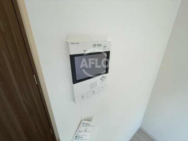 セキュリティ　クレストタップ京橋　TVモニター付きインターホン