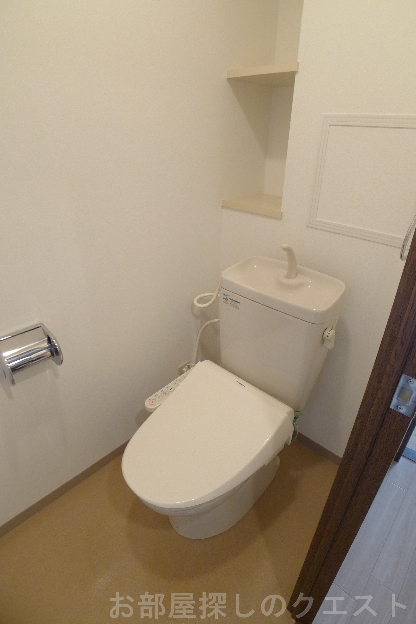 トイレ　（写真は同タイプ）