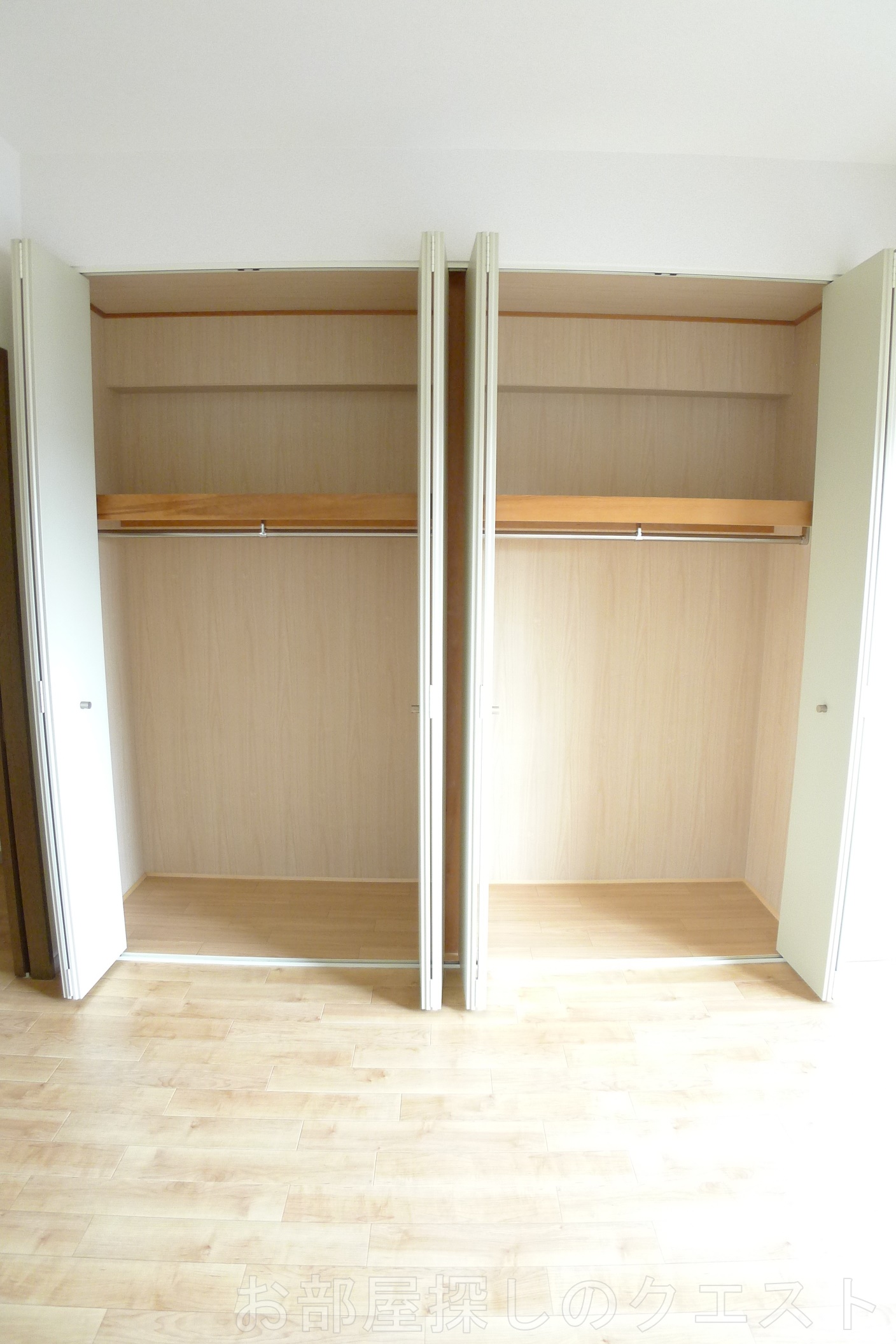 収納　（写真は同タイプ）