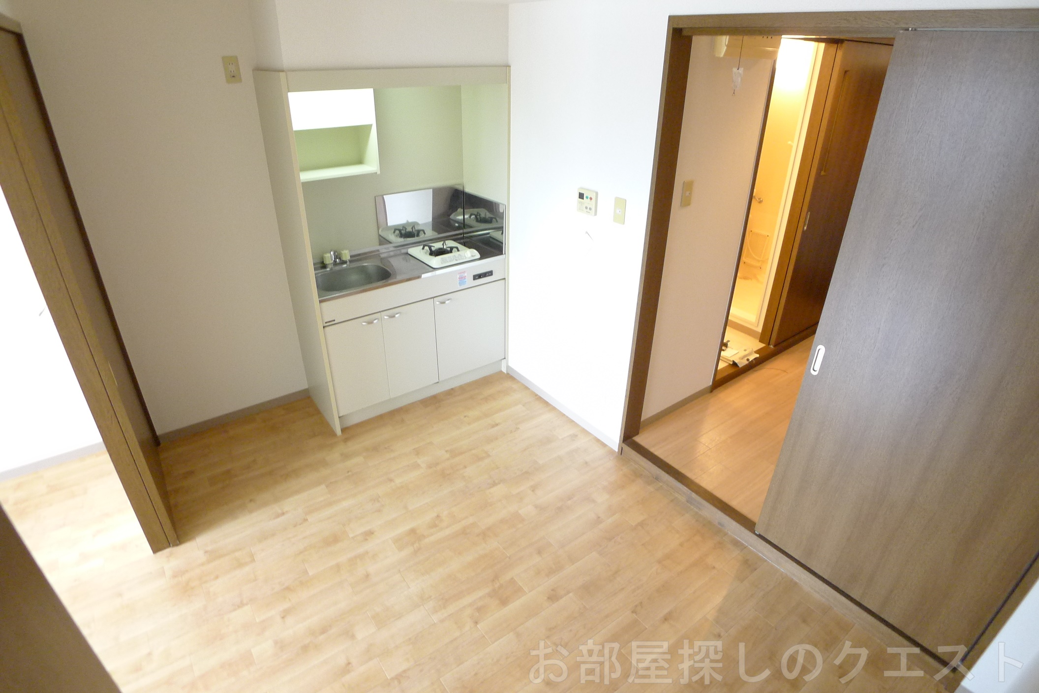 居室・リビング　（写真は同タイプ）