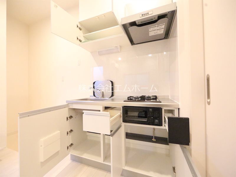 キッチン　システムキッチン（ガス2口コンロ・グリル付）