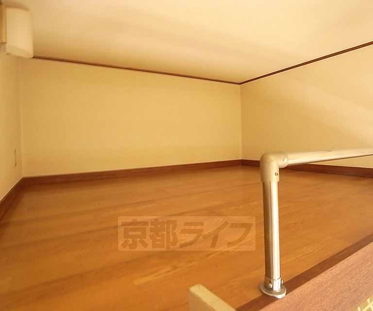 居室・リビング　ロフト付です。