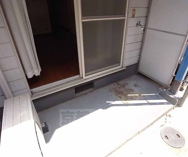 バルコニー　日当たり良好のバルコニーです。